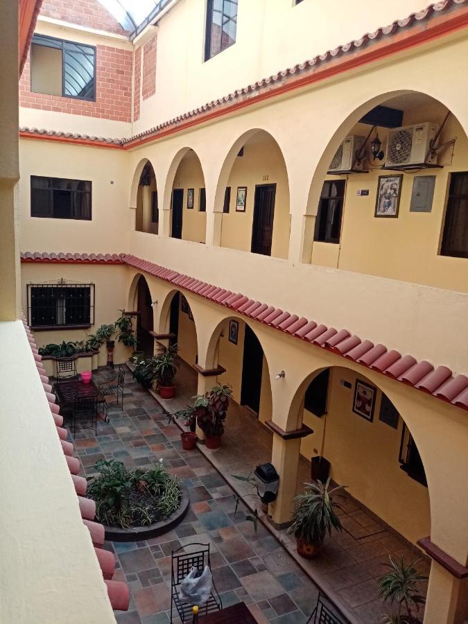Hotel Real Plaza Ocosingo Buitenkant foto