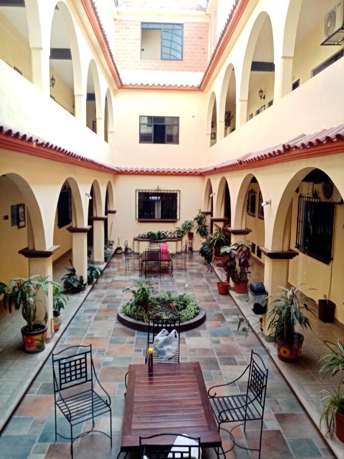 Hotel Real Plaza Ocosingo Buitenkant foto